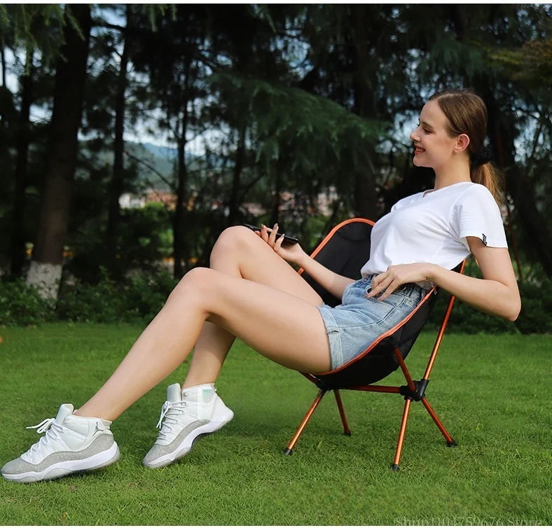 Outdoor moon chair